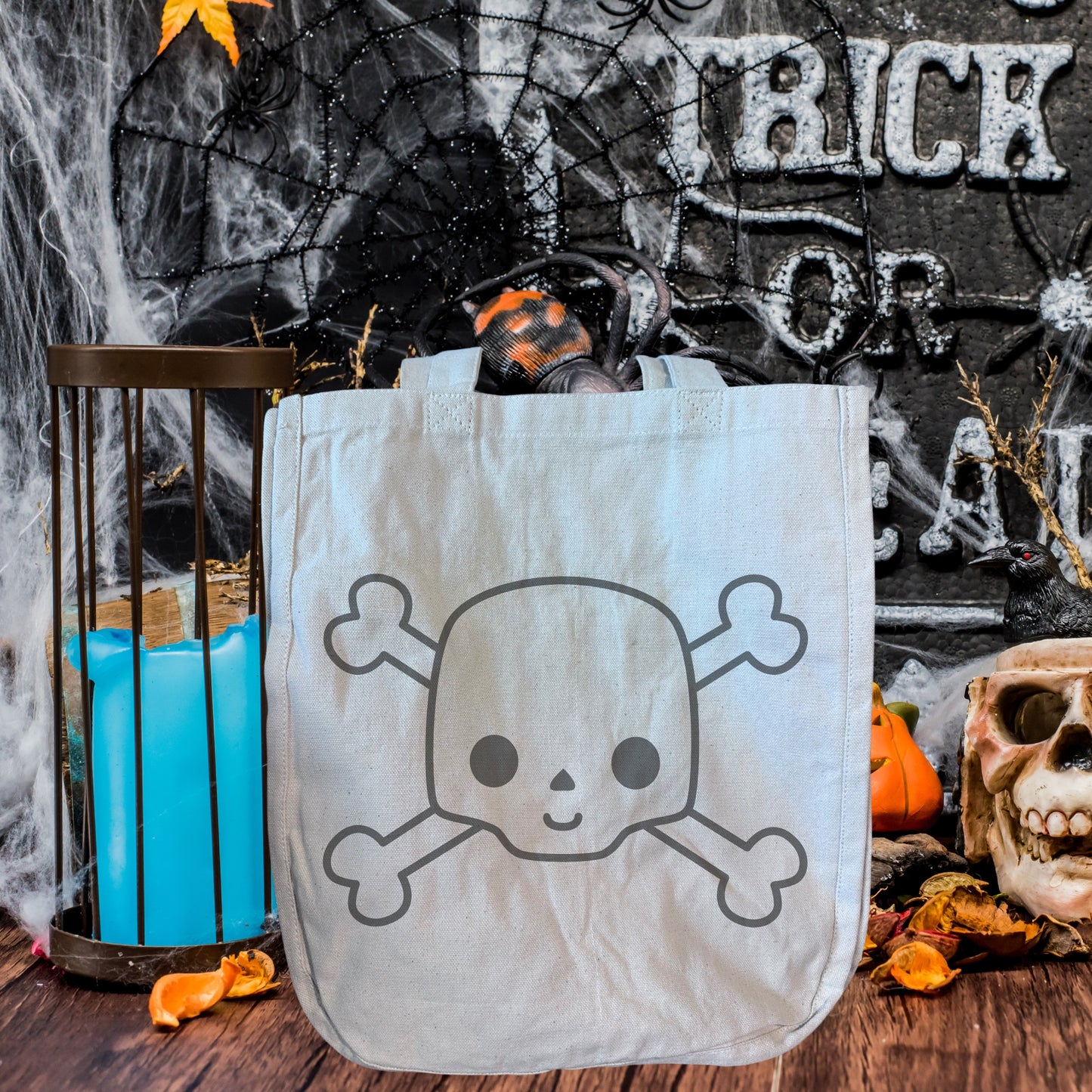 10.8 - 1pm - Custom Trick or Treat Bags