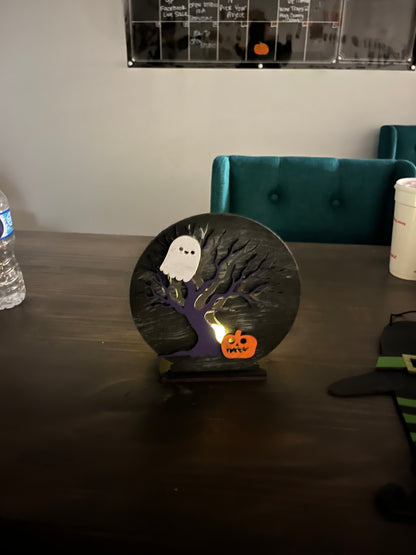 Lighted Spooky Shelf Decor