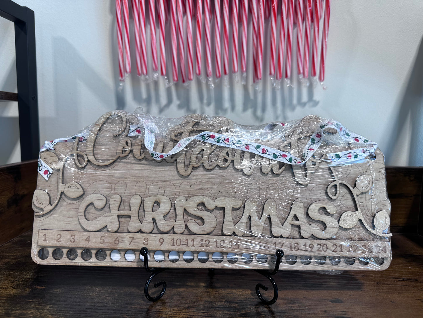 Paint in Studio - Countdown to Christmas - Candy Cane Countdown